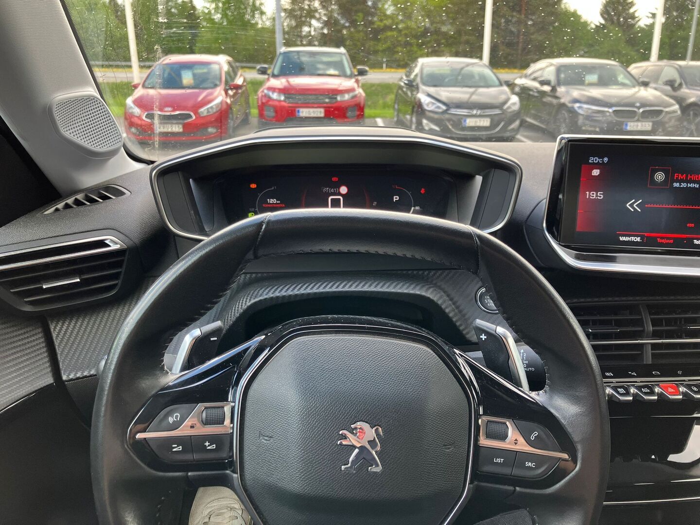 PEUGEOT 208 2020