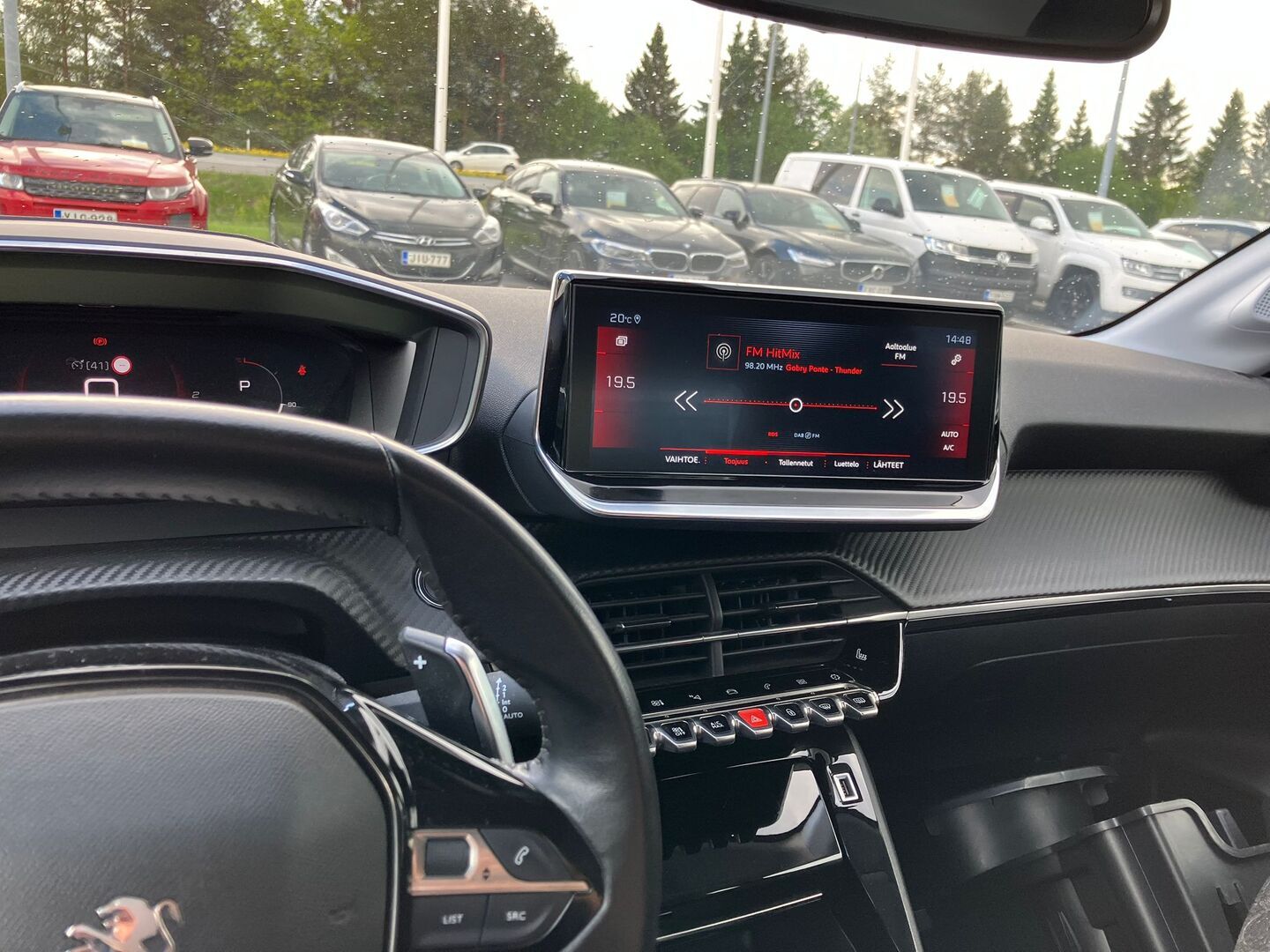PEUGEOT 208 2020