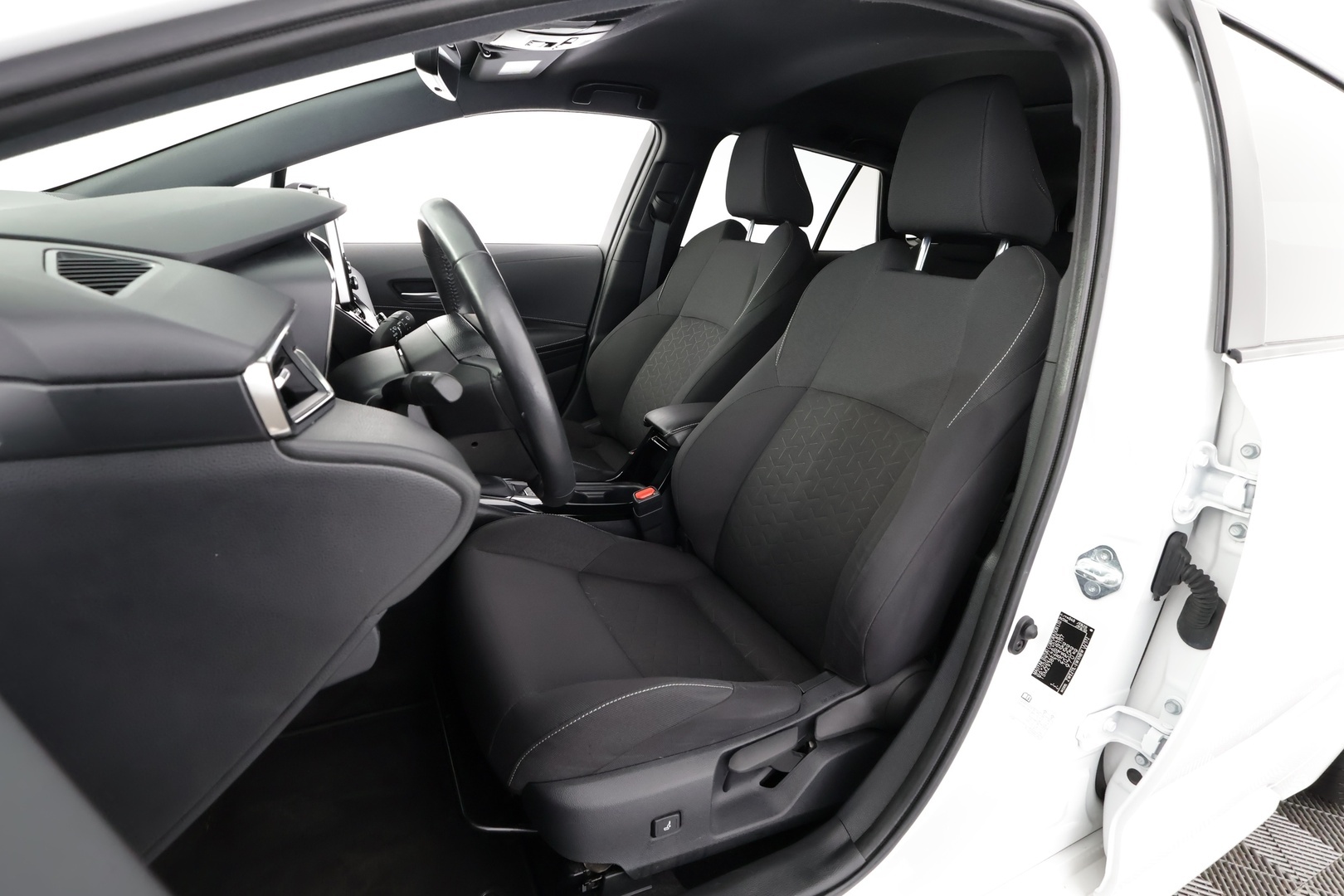 SUZUKI Swace 2021