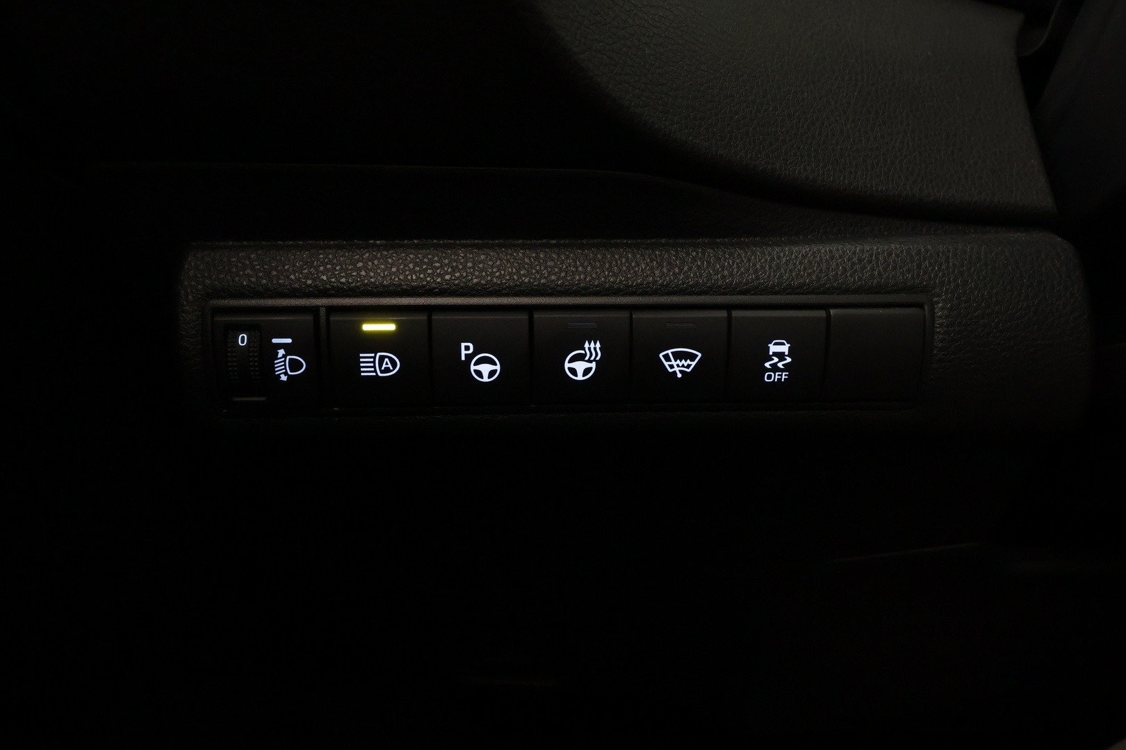 SUZUKI Swace 2021