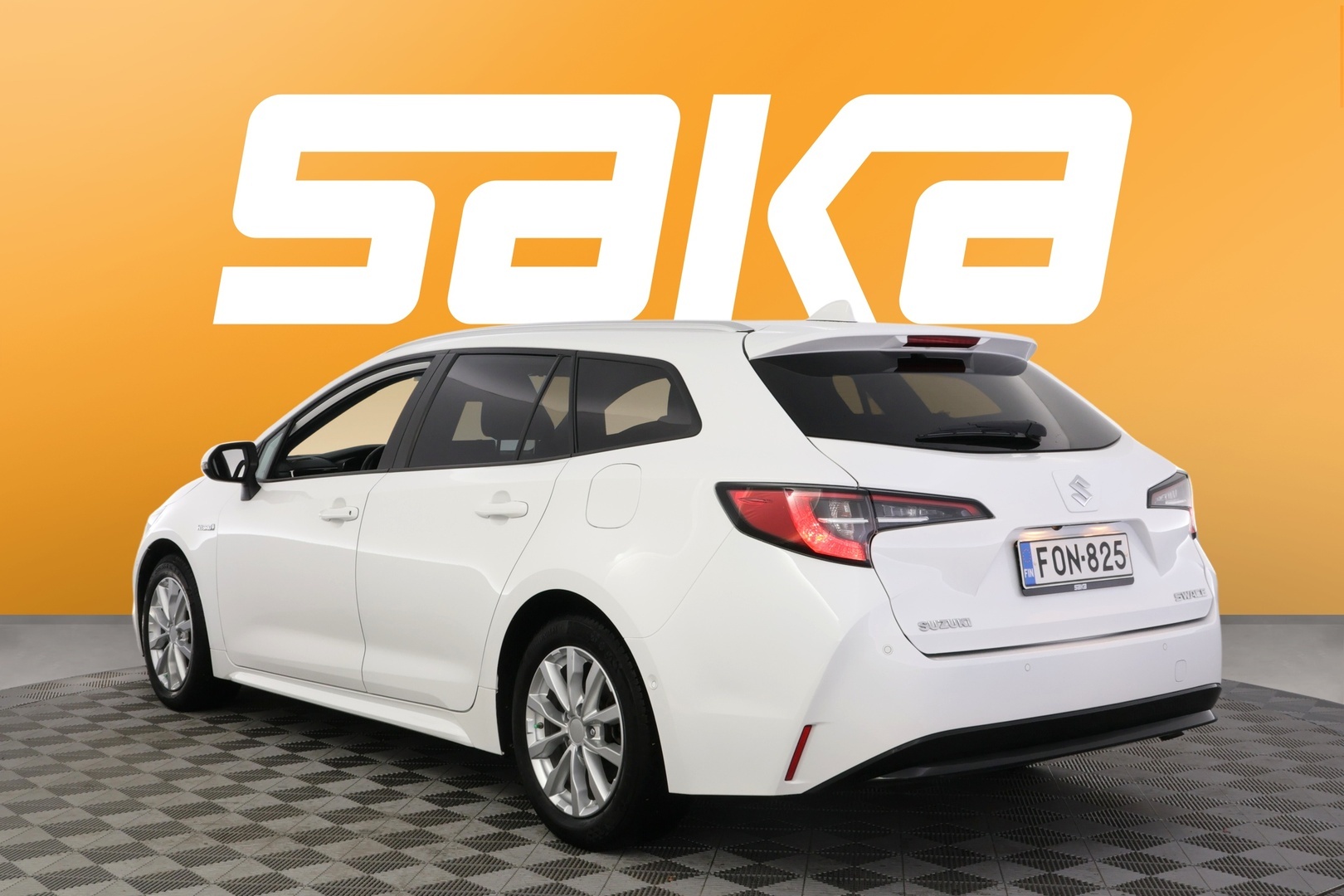 SUZUKI Swace 2021