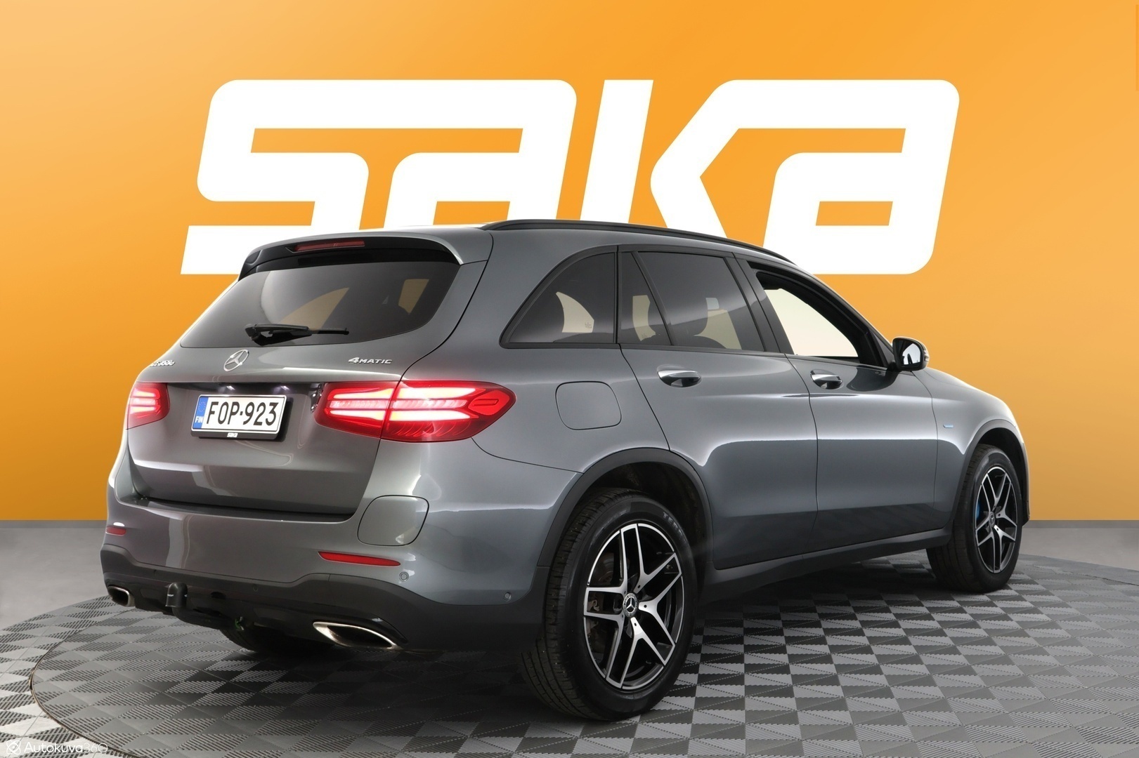 MERCEDES-BENZ GLC 2017