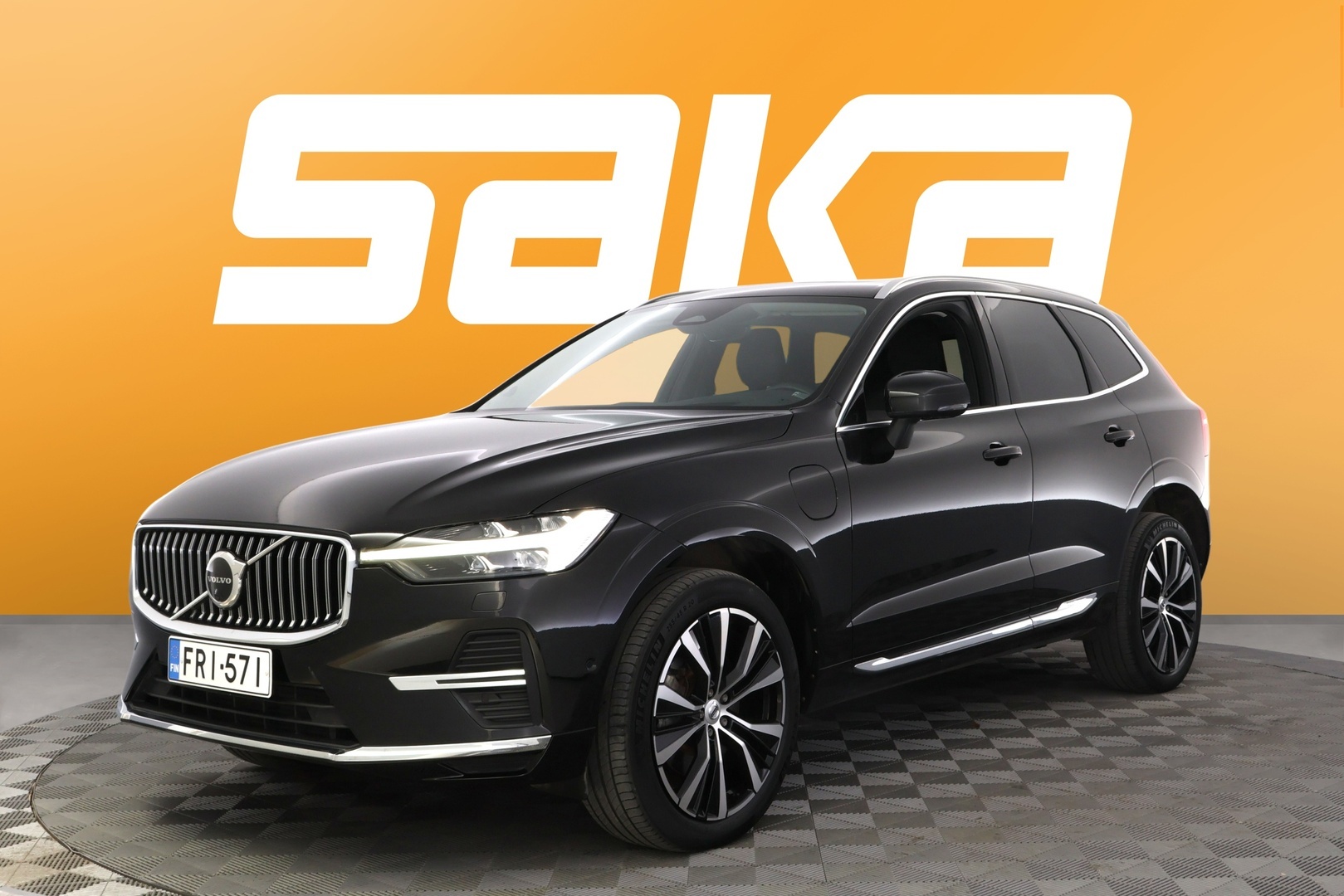 VOLVO XC60 2023