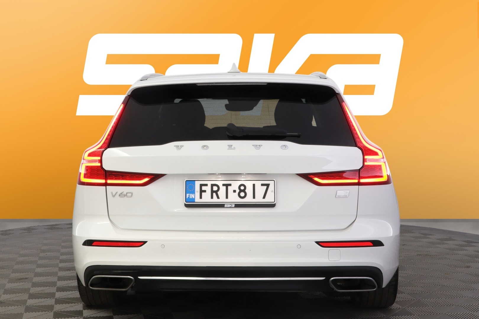 VOLVO V60 2021