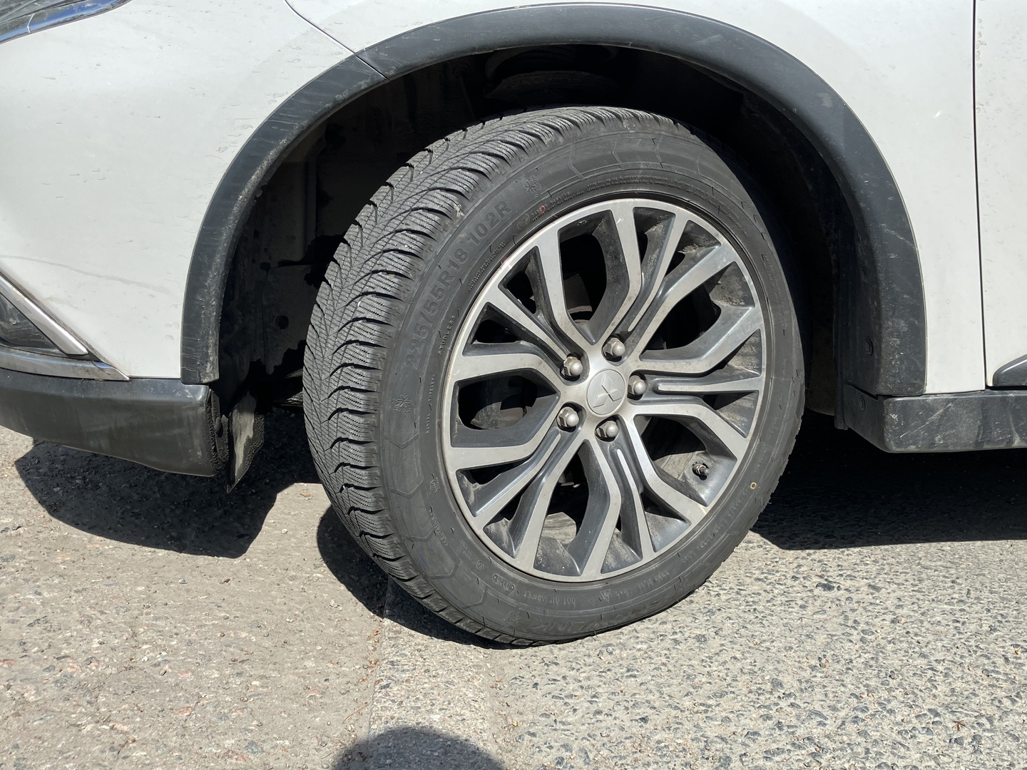 MITSUBISHI Outlander 2016