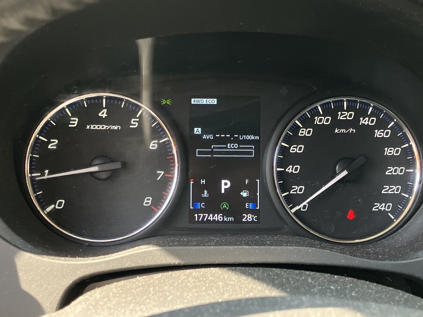 MITSUBISHI Outlander 2016