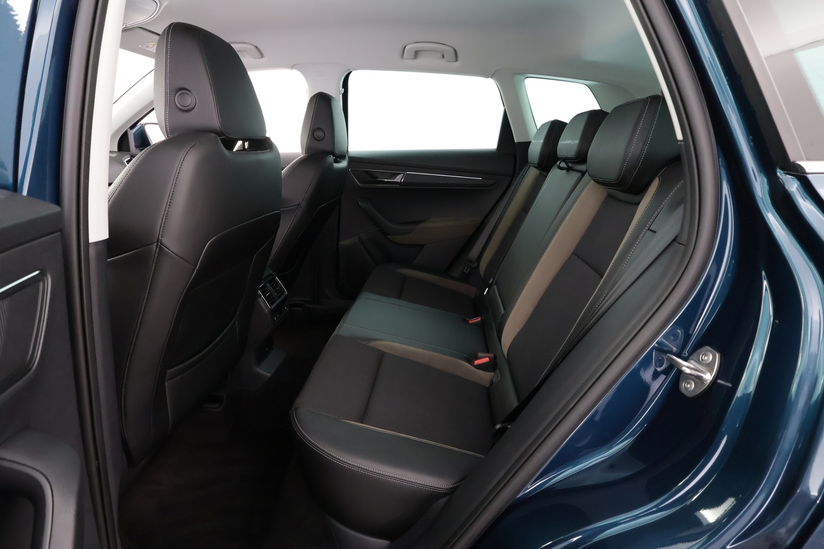 SKODA Karoq 2023