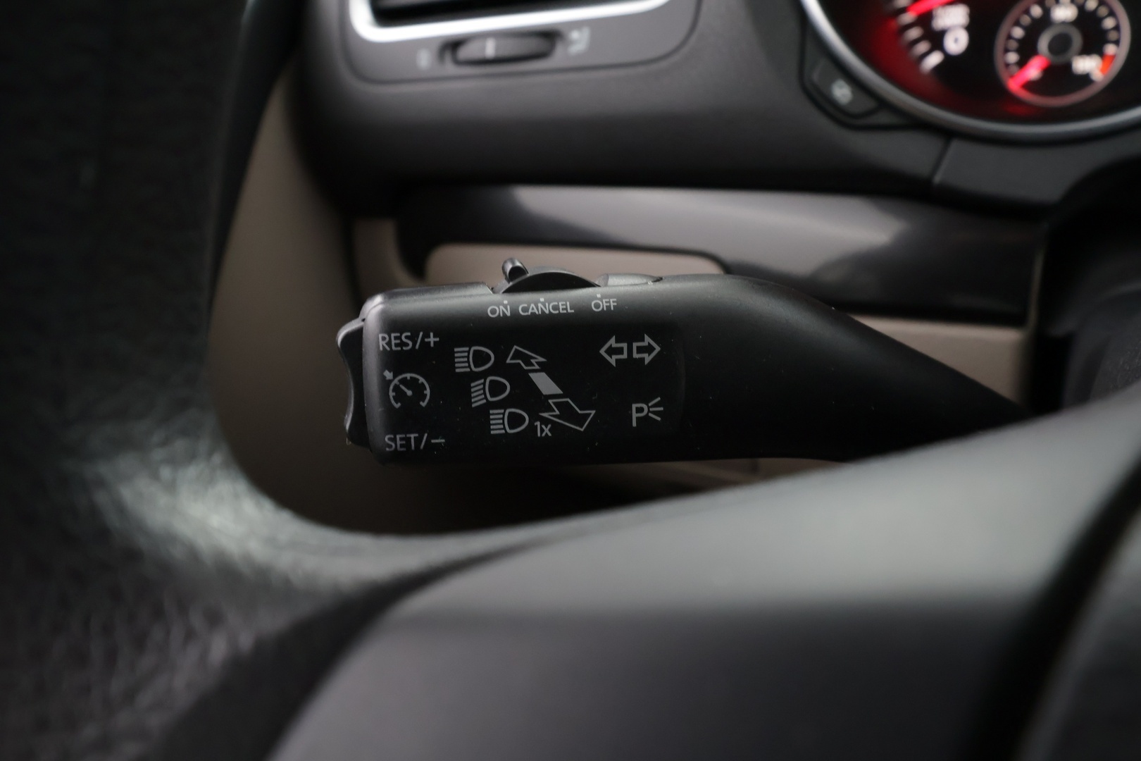 VOLKSWAGEN Golf 2011