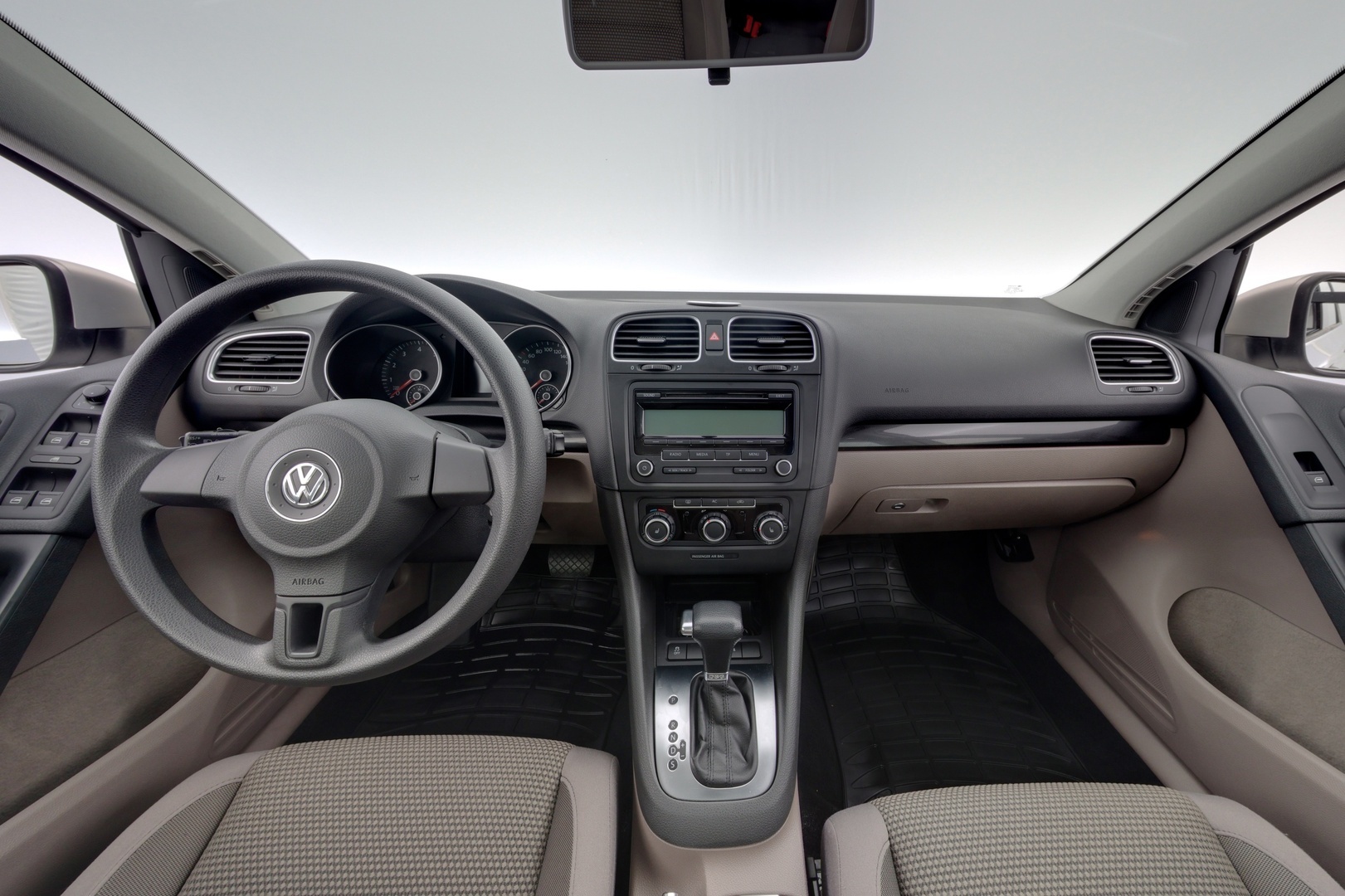 VOLKSWAGEN Golf 2011