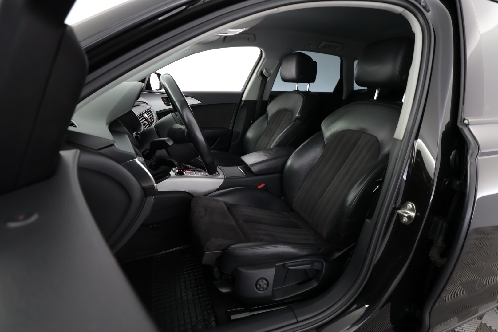 AUDI A6 2012