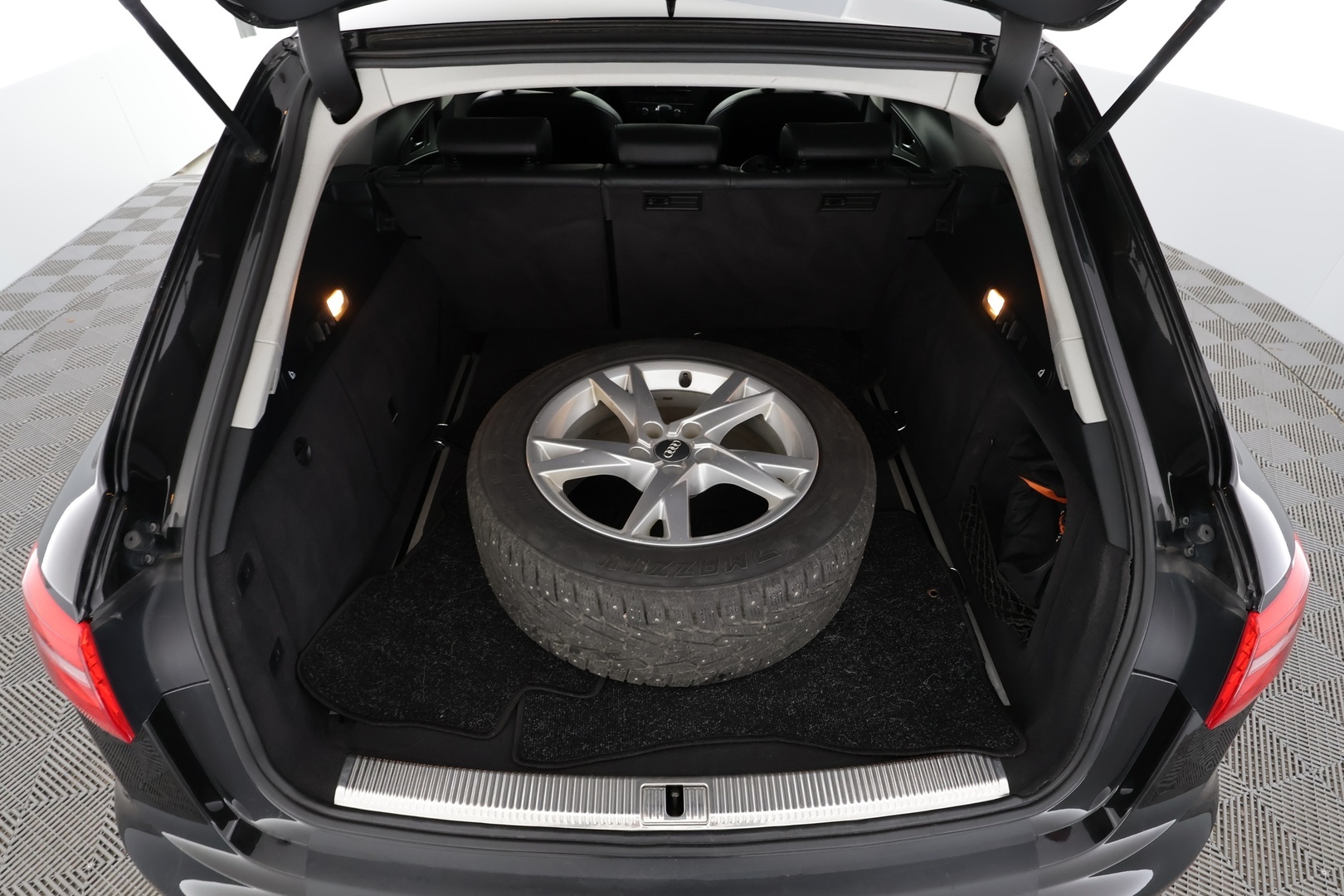 AUDI A6 2012