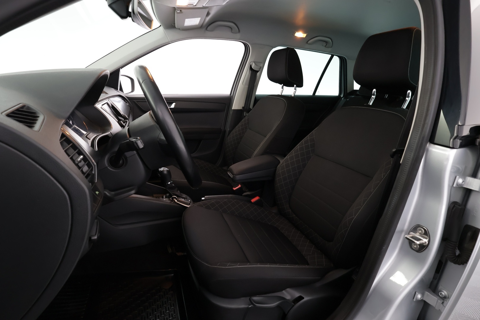 SKODA Fabia 2015
