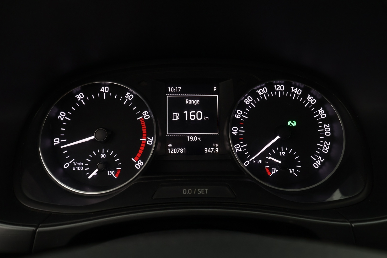 SKODA Fabia 2015
