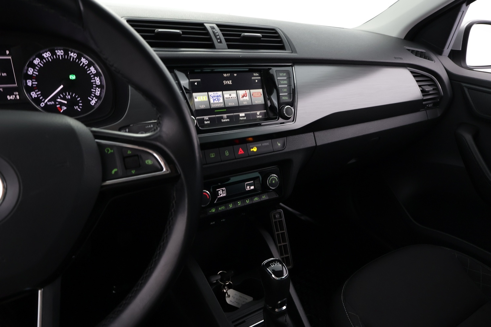 SKODA Fabia 2015