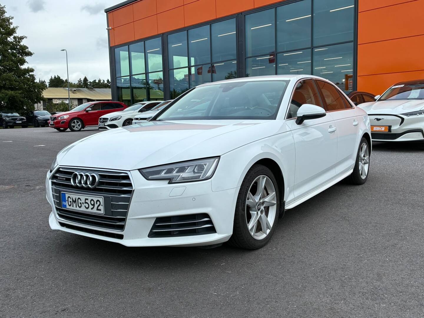 AUDI A4 2017