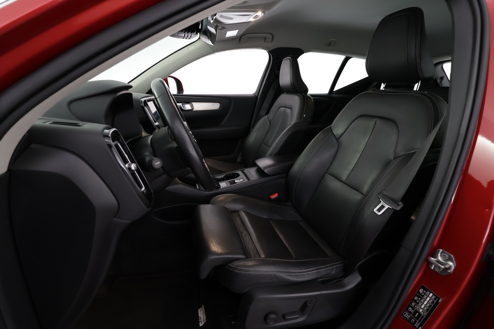 VOLVO XC40 2019