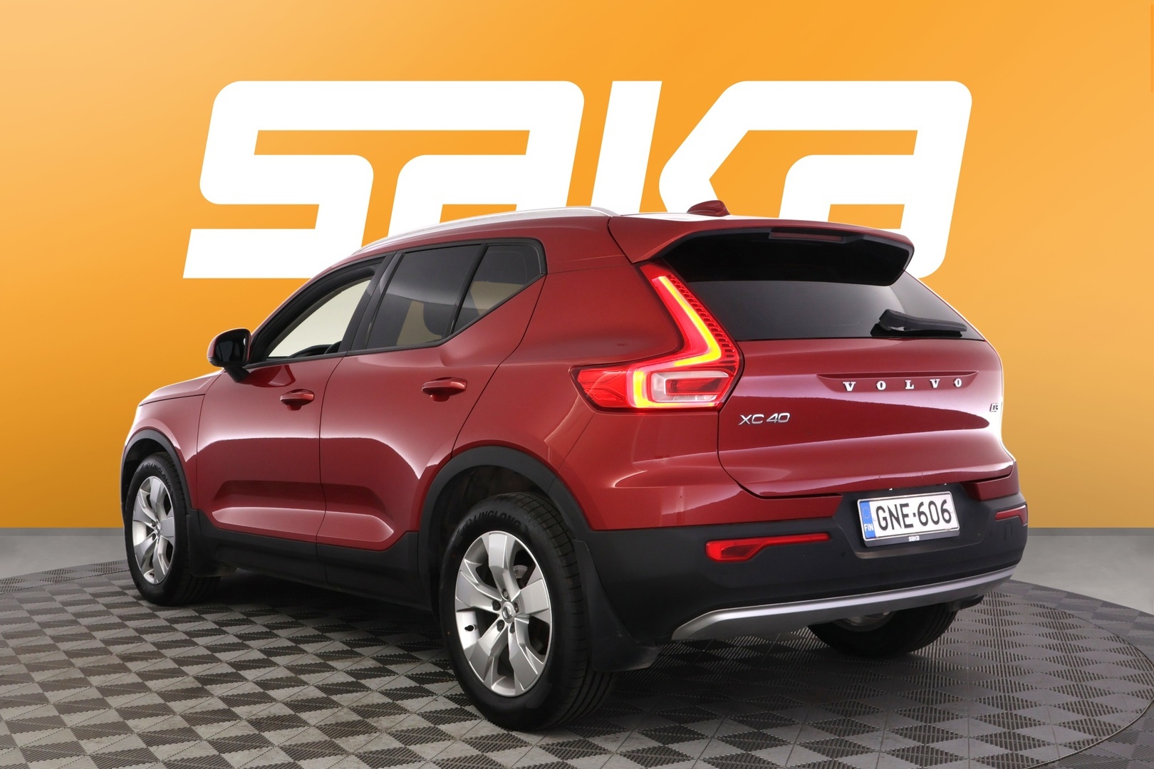 VOLVO XC40 2019