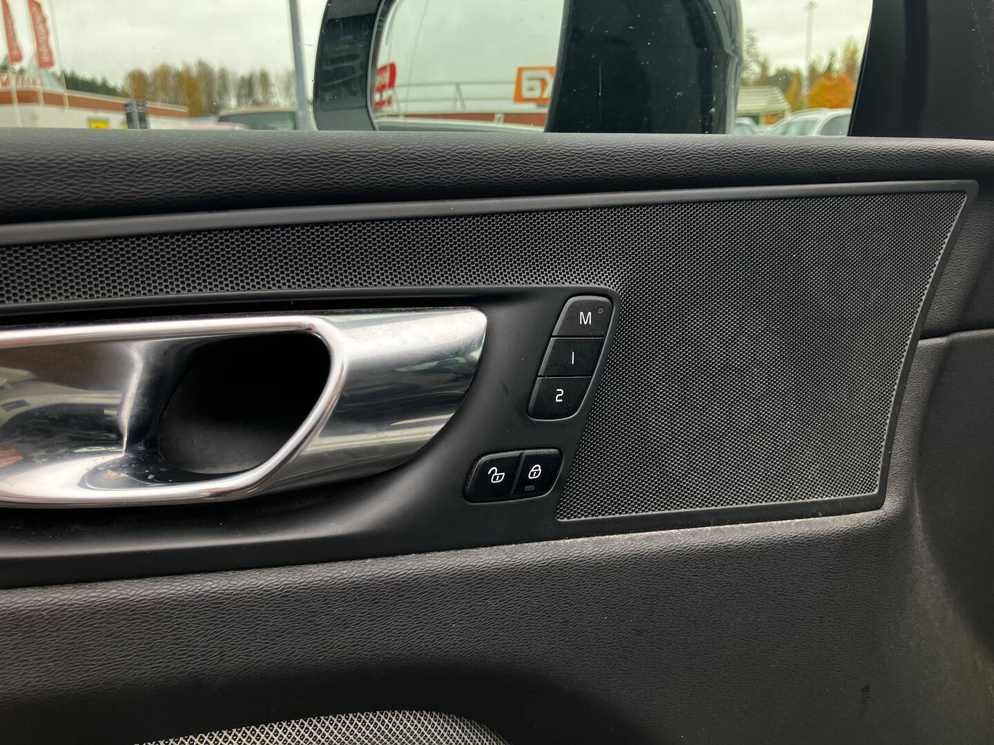 VOLVO XC60 2020