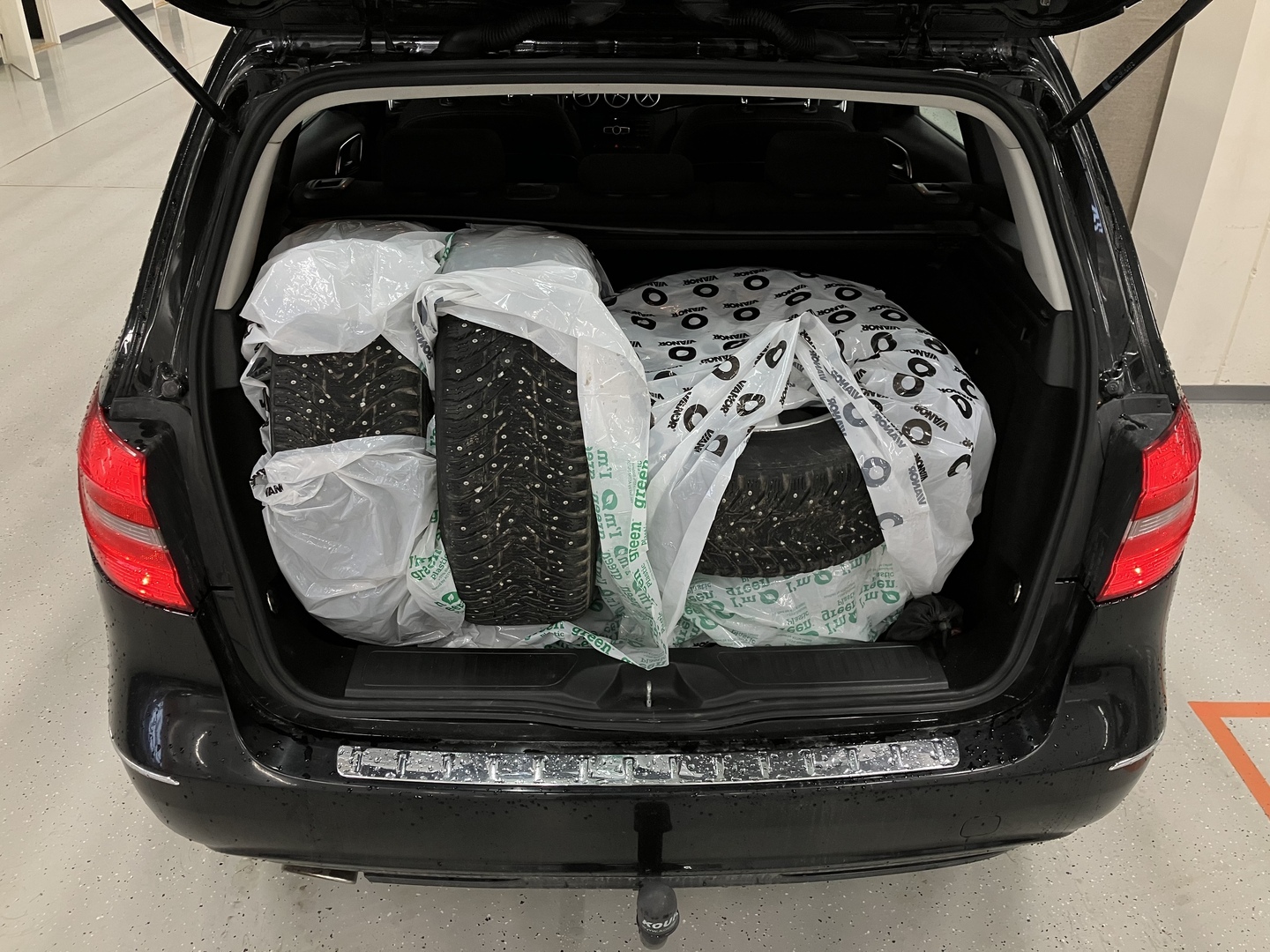 MERCEDES-BENZ B 2012