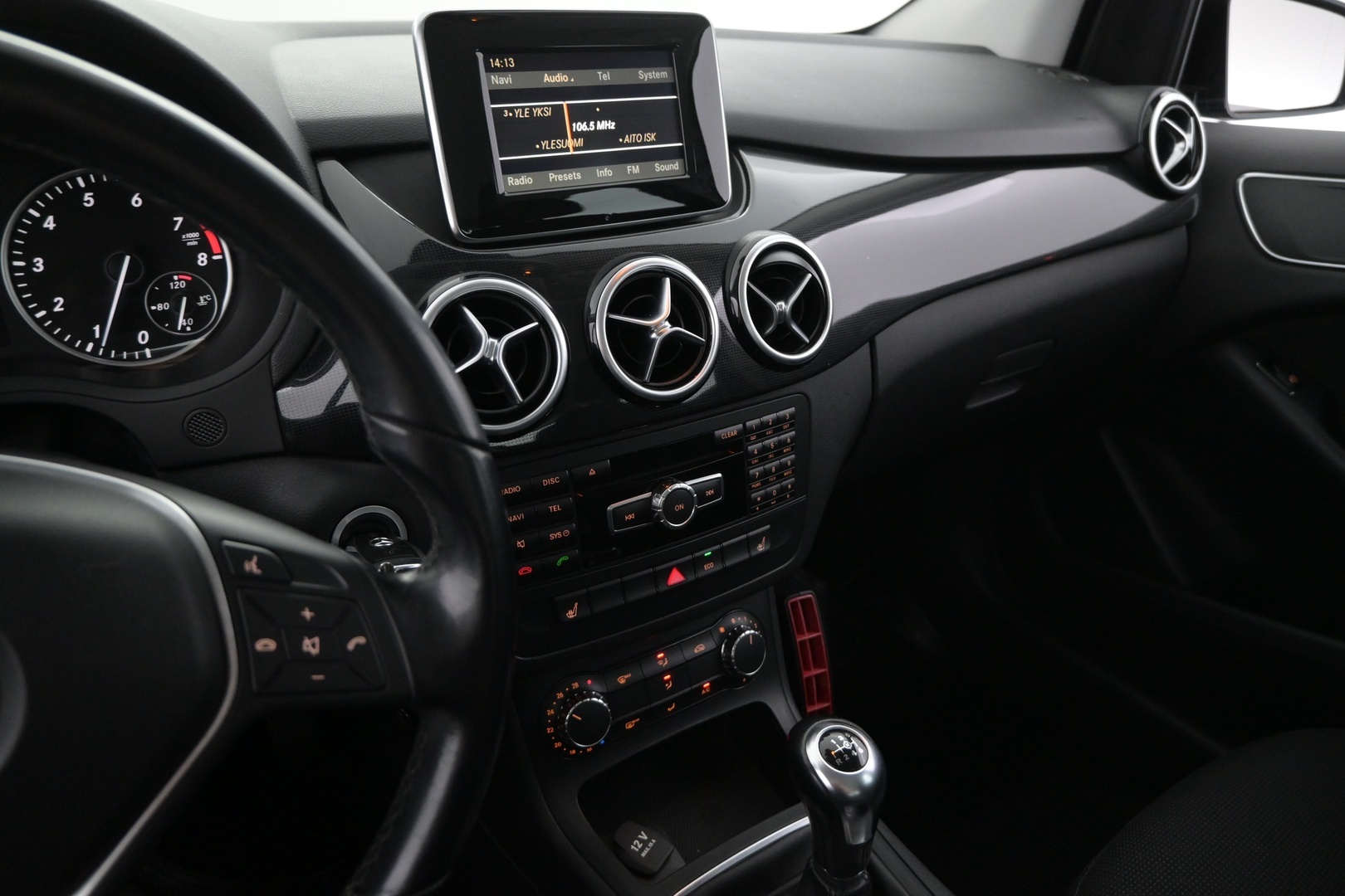 MERCEDES-BENZ B 2012