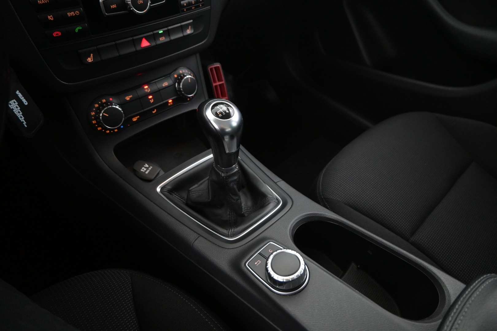 MERCEDES-BENZ B 2012