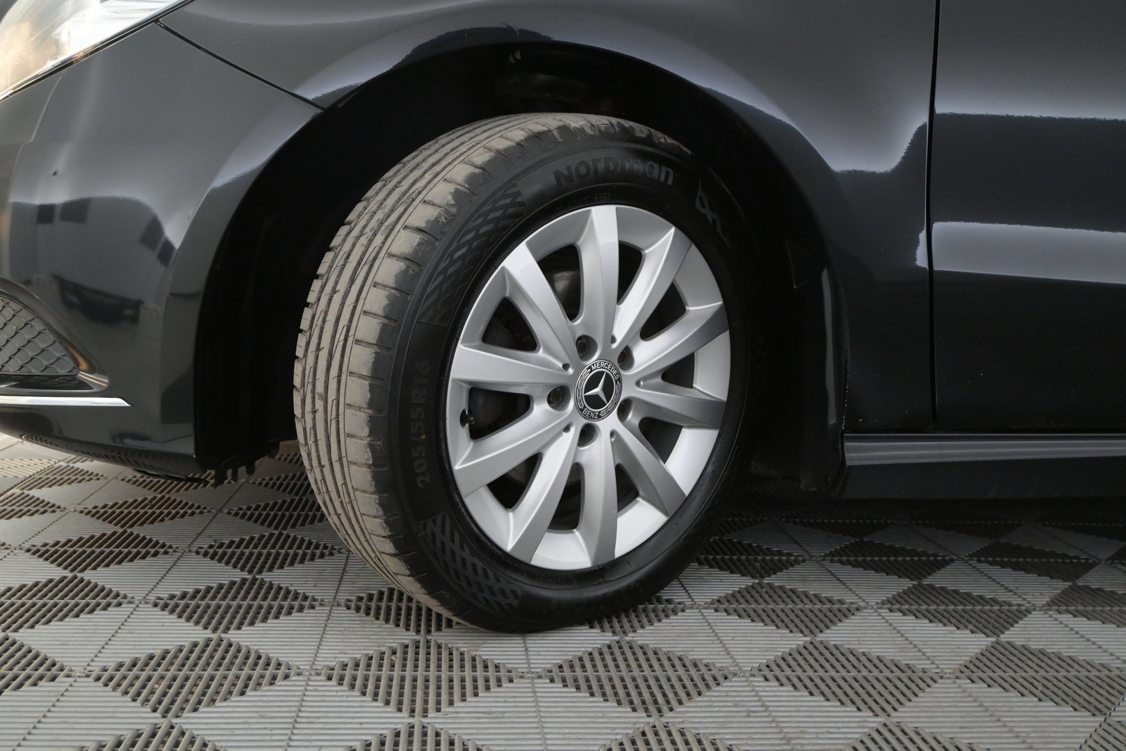 MERCEDES-BENZ B 2012