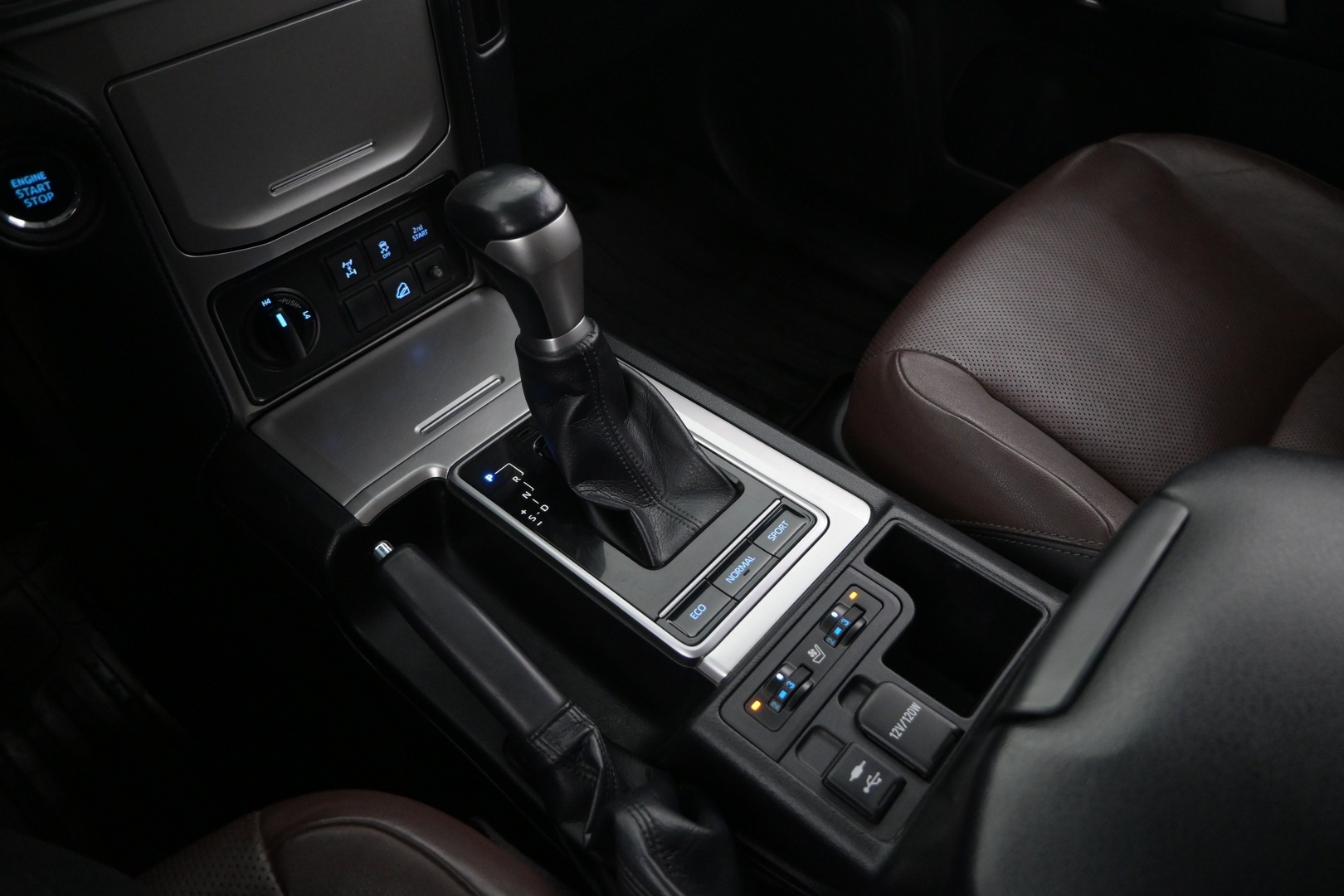 TOYOTA LAND CRUISER 2018