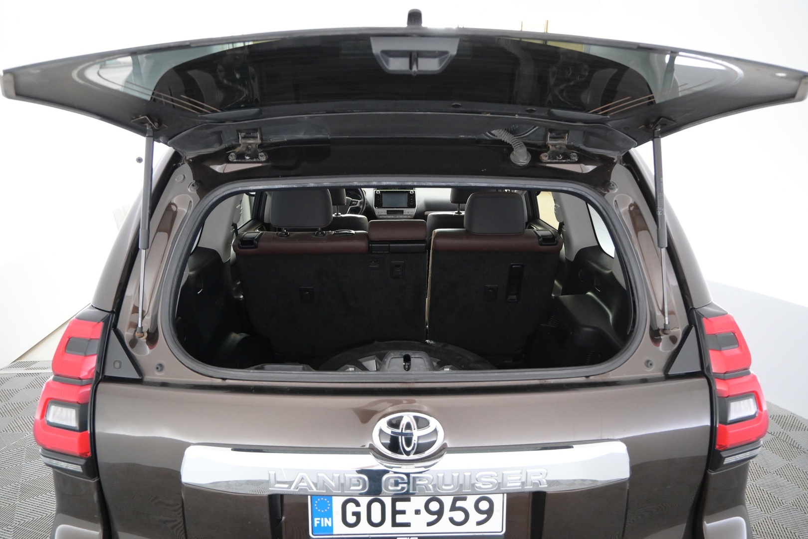 TOYOTA LAND CRUISER 2018