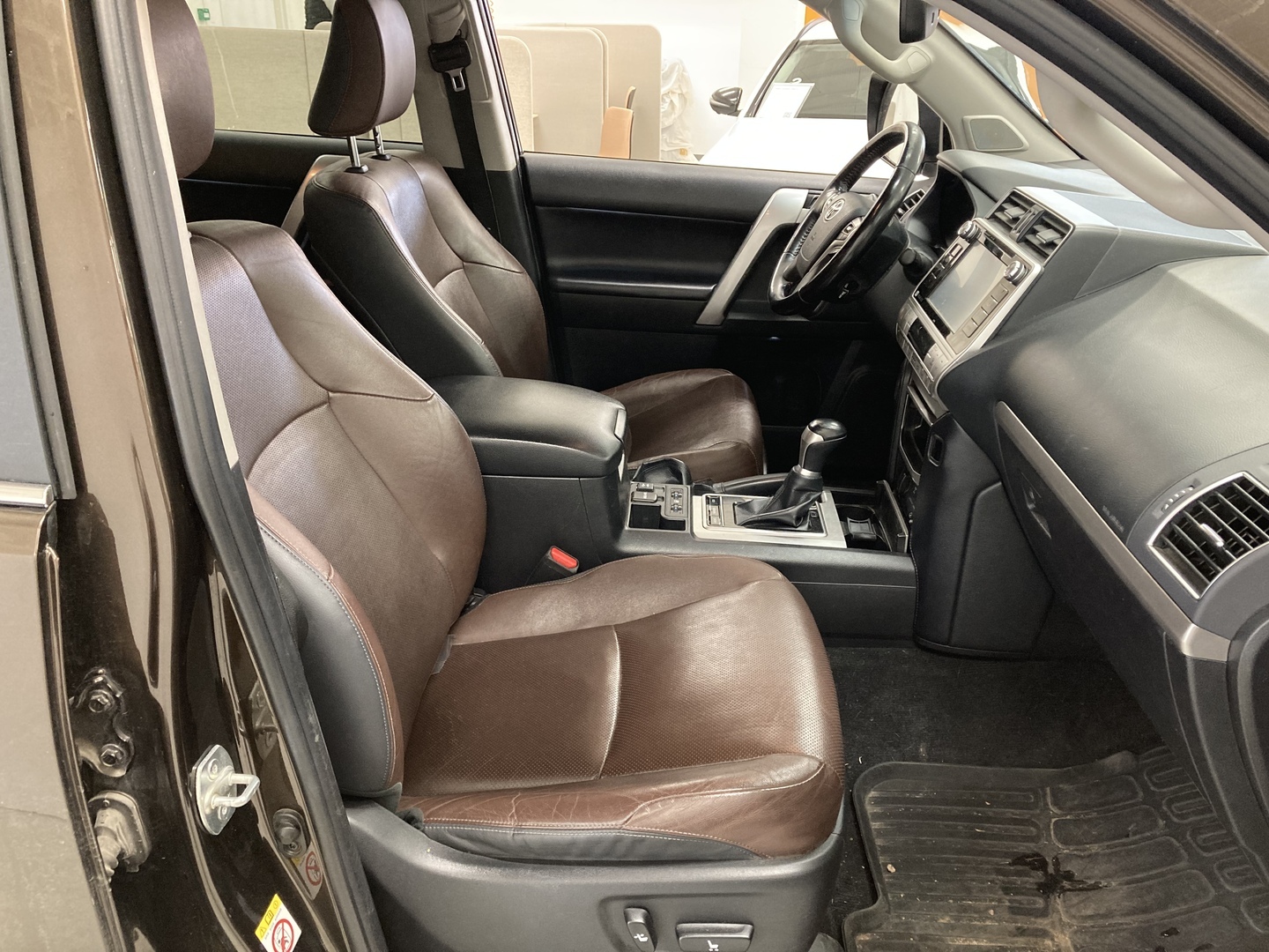 TOYOTA LAND CRUISER 2018