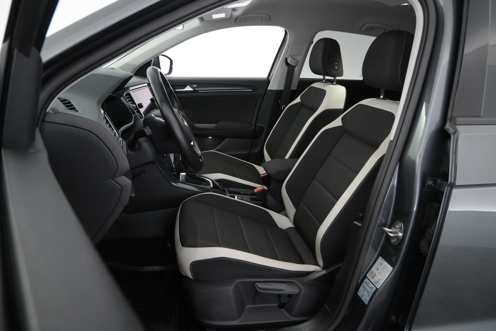 VOLKSWAGEN T-Roc 2021