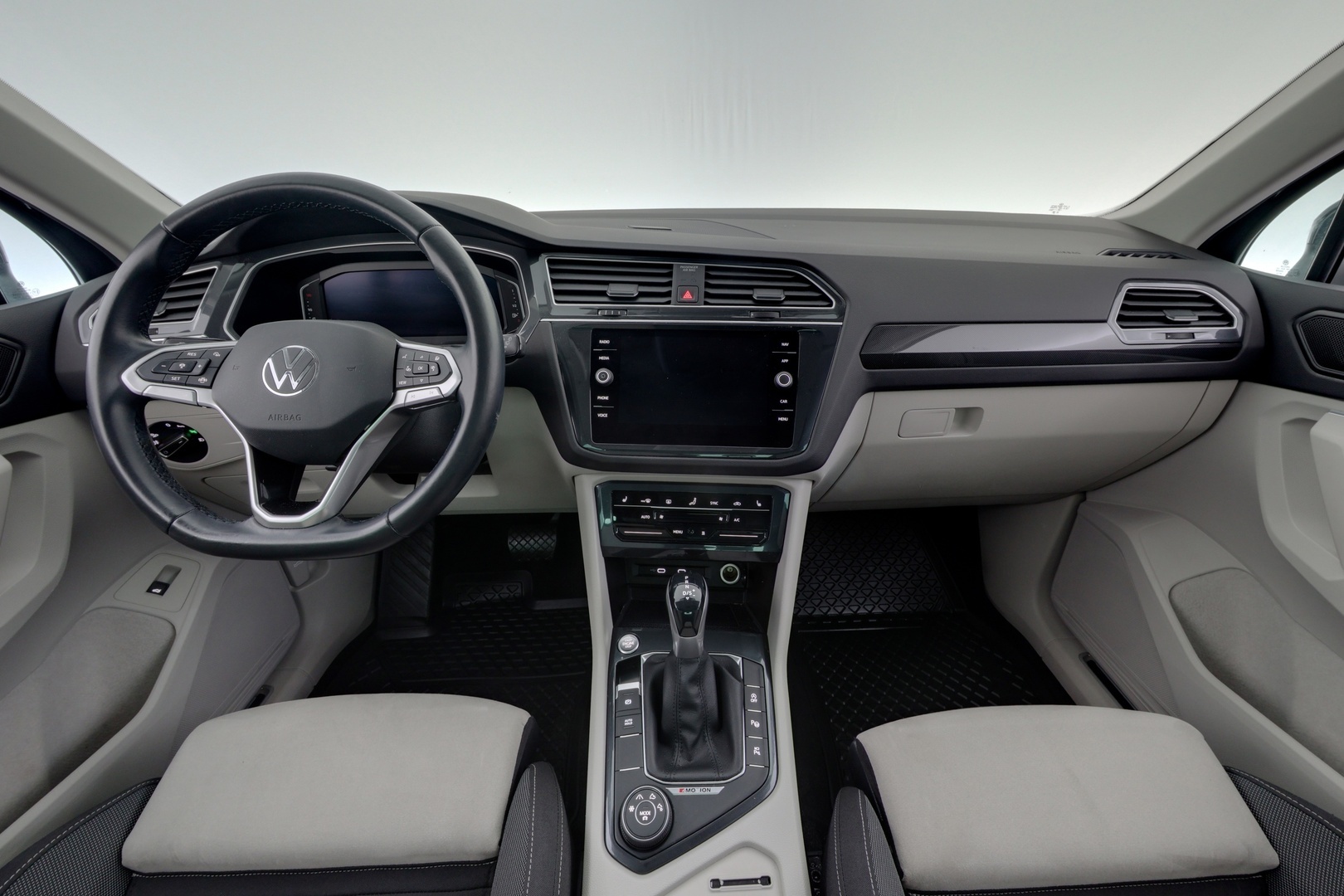 VOLKSWAGEN Tiguan 2021