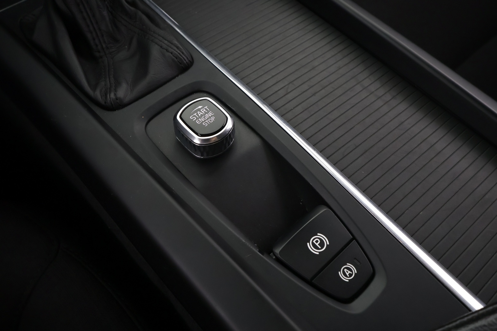 VOLVO V60 2019