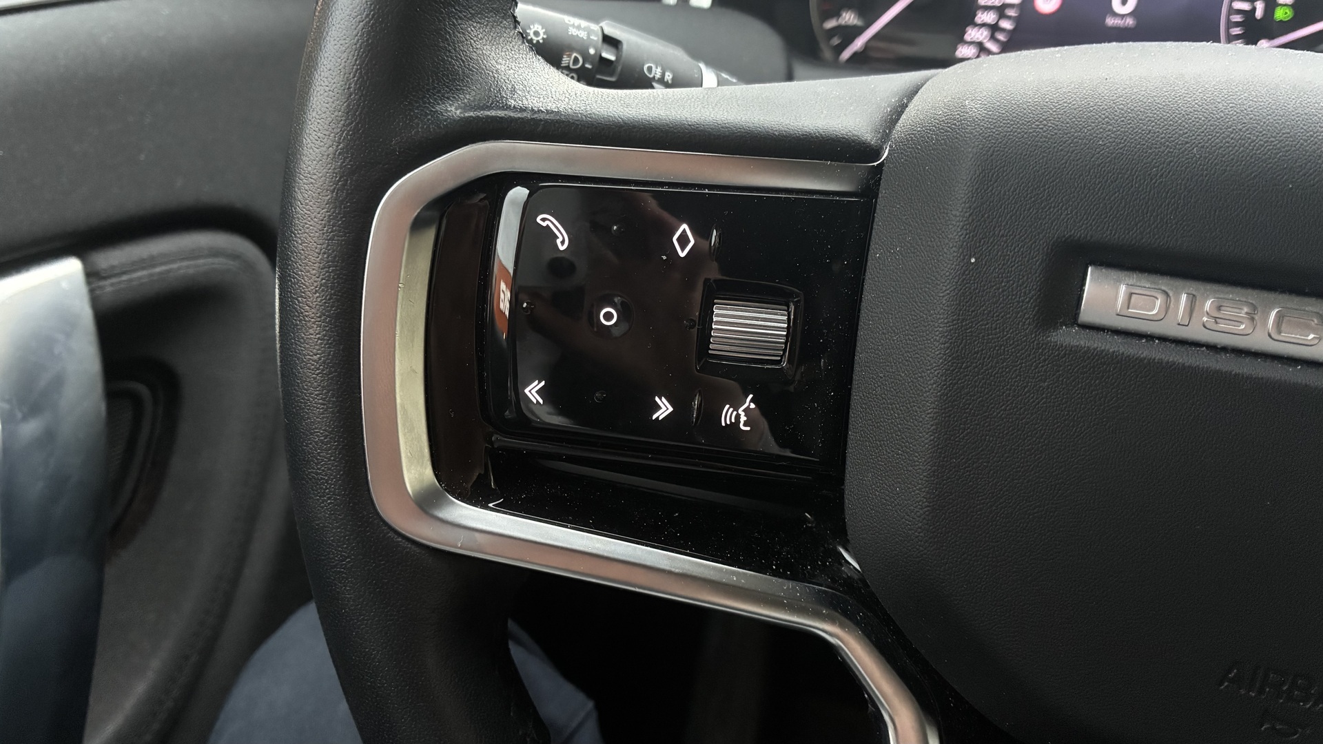 LAND ROVER DISCOVERY SPORT 2023