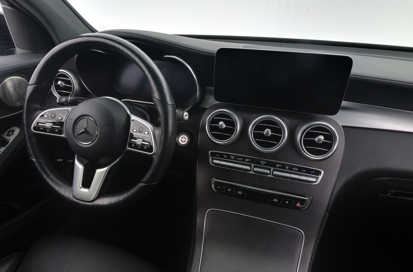 MERCEDES-BENZ GLC 2021