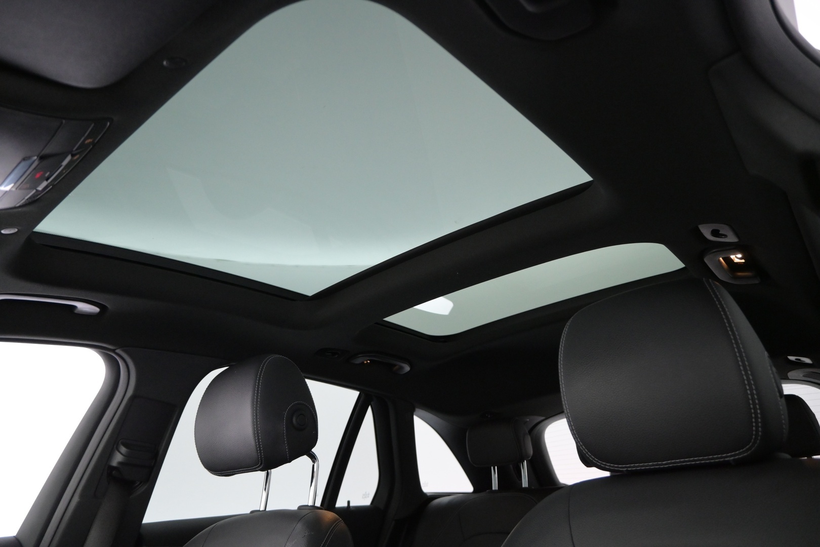 MERCEDES-BENZ GLC 2021