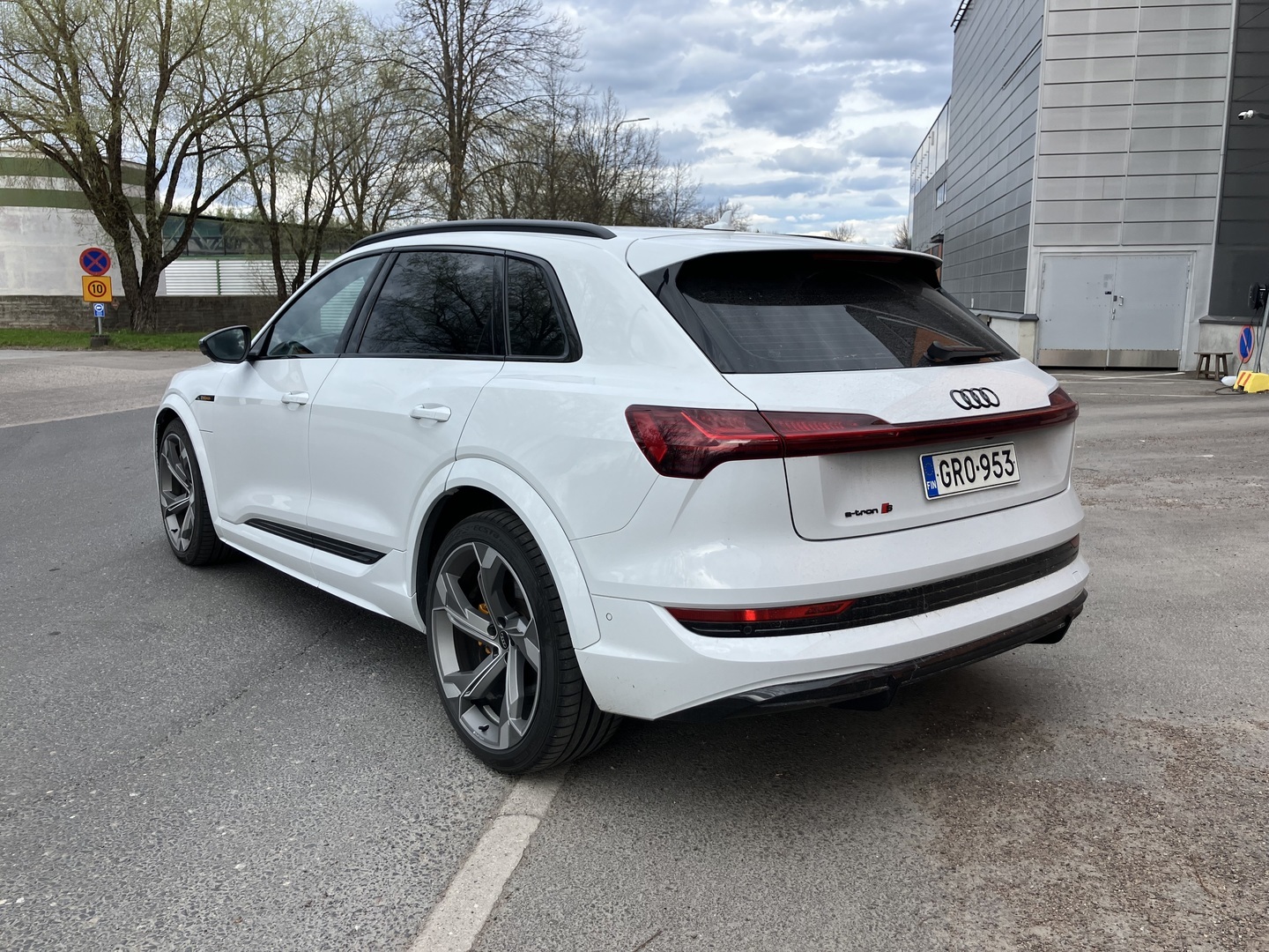 AUDI e-tron 2022