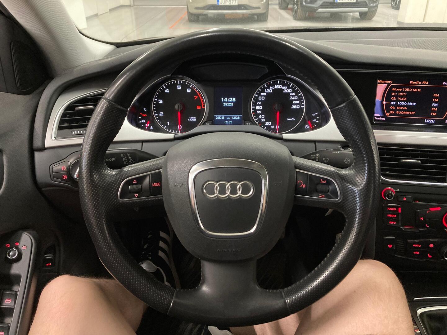 AUDI A4 2010