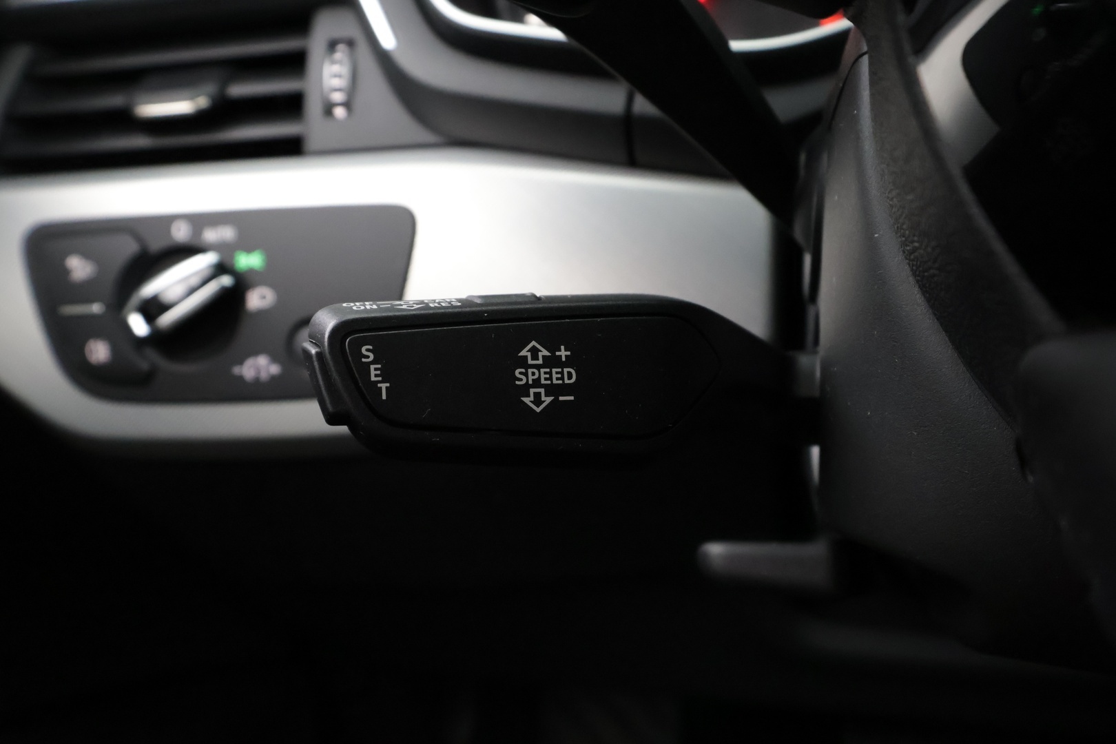 AUDI A4 2016