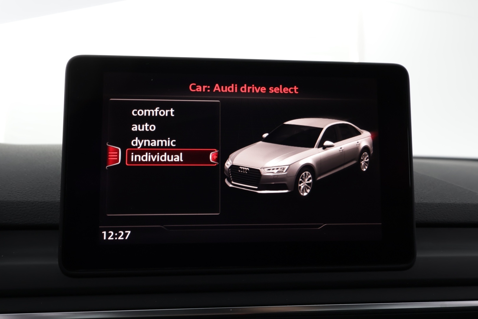 AUDI A4 2016