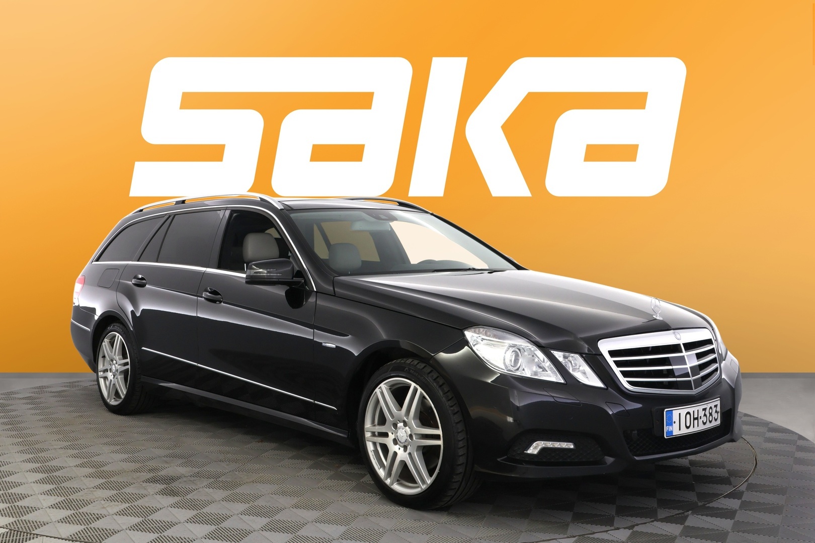 MERCEDES-BENZ E 2010