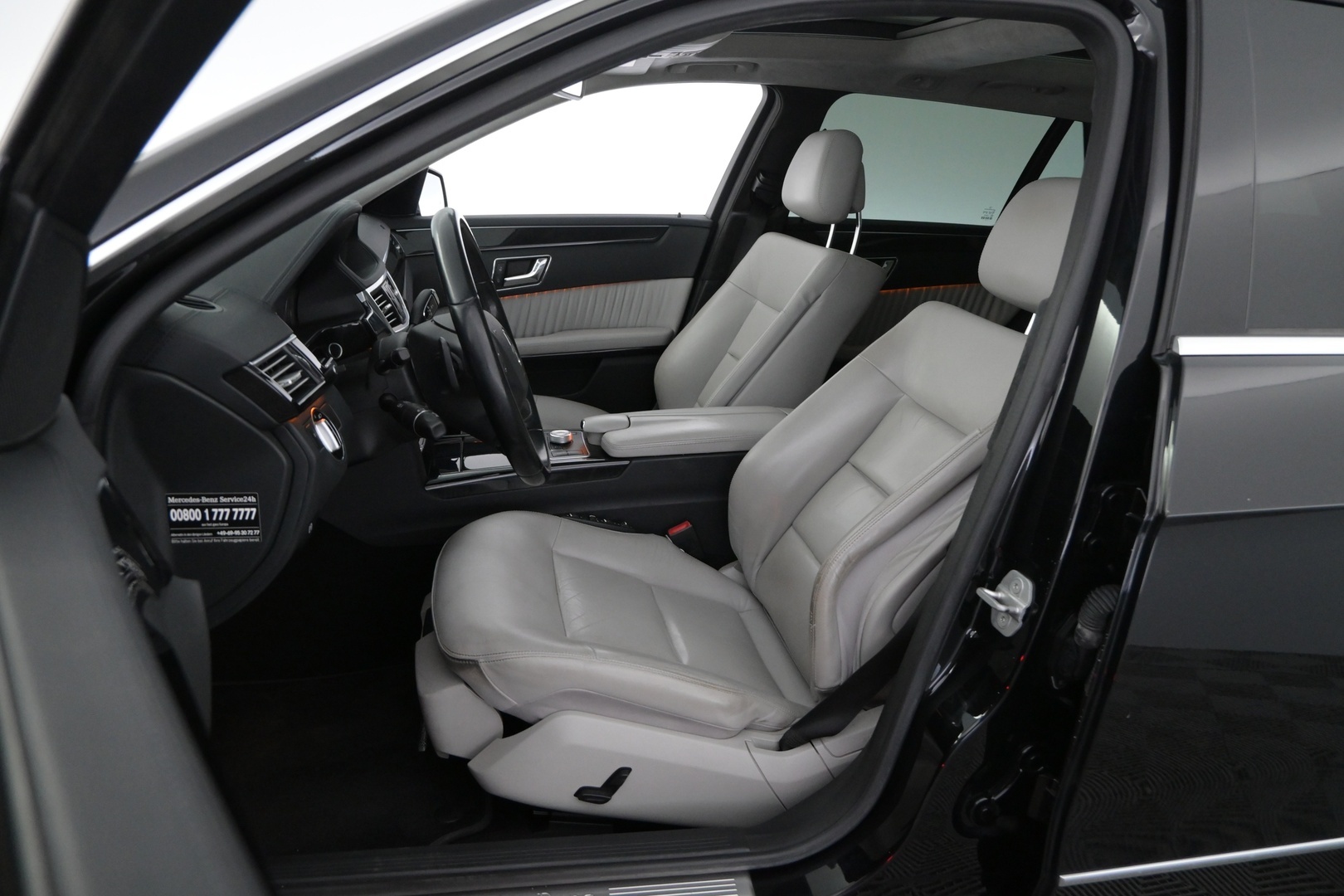 MERCEDES-BENZ E 2010