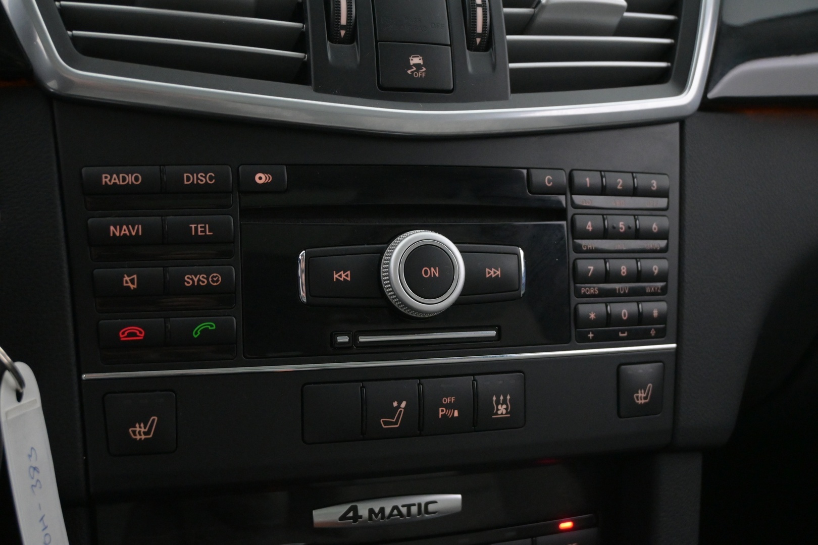 MERCEDES-BENZ E 2010