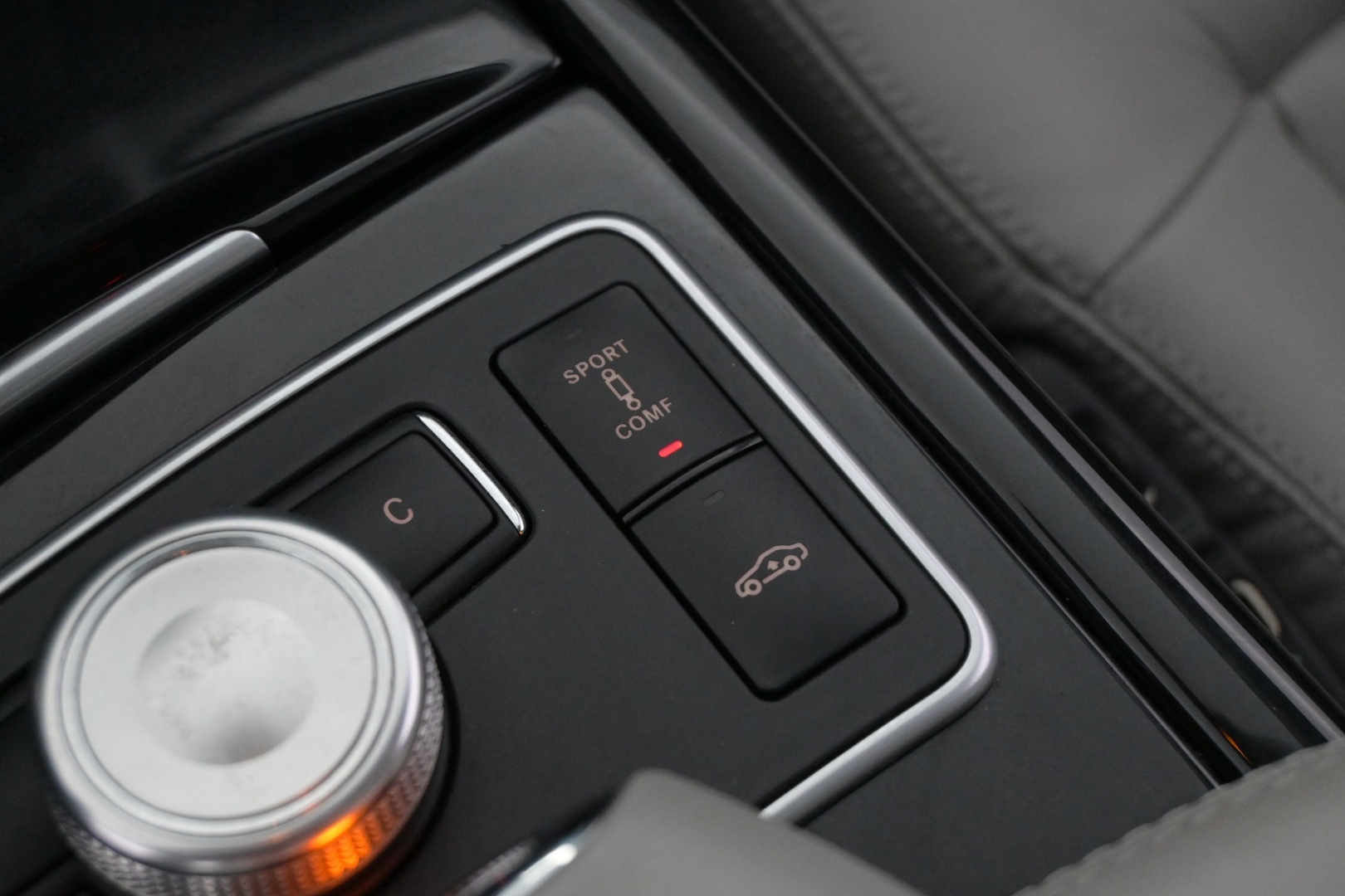 MERCEDES-BENZ E 2010