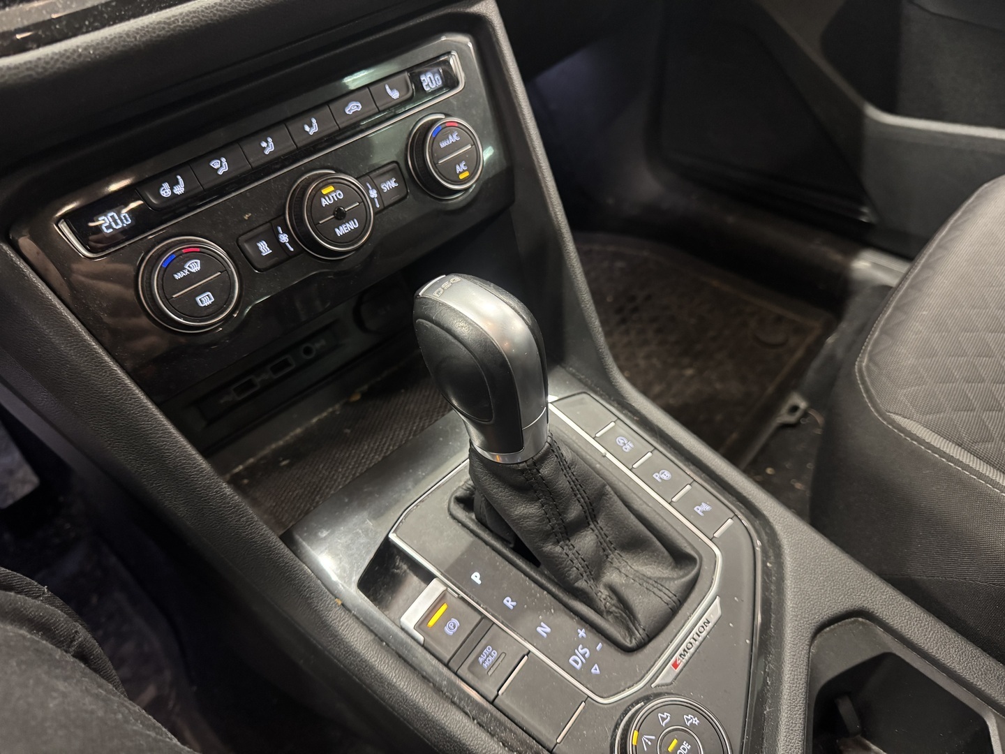 VOLKSWAGEN Tiguan 2018