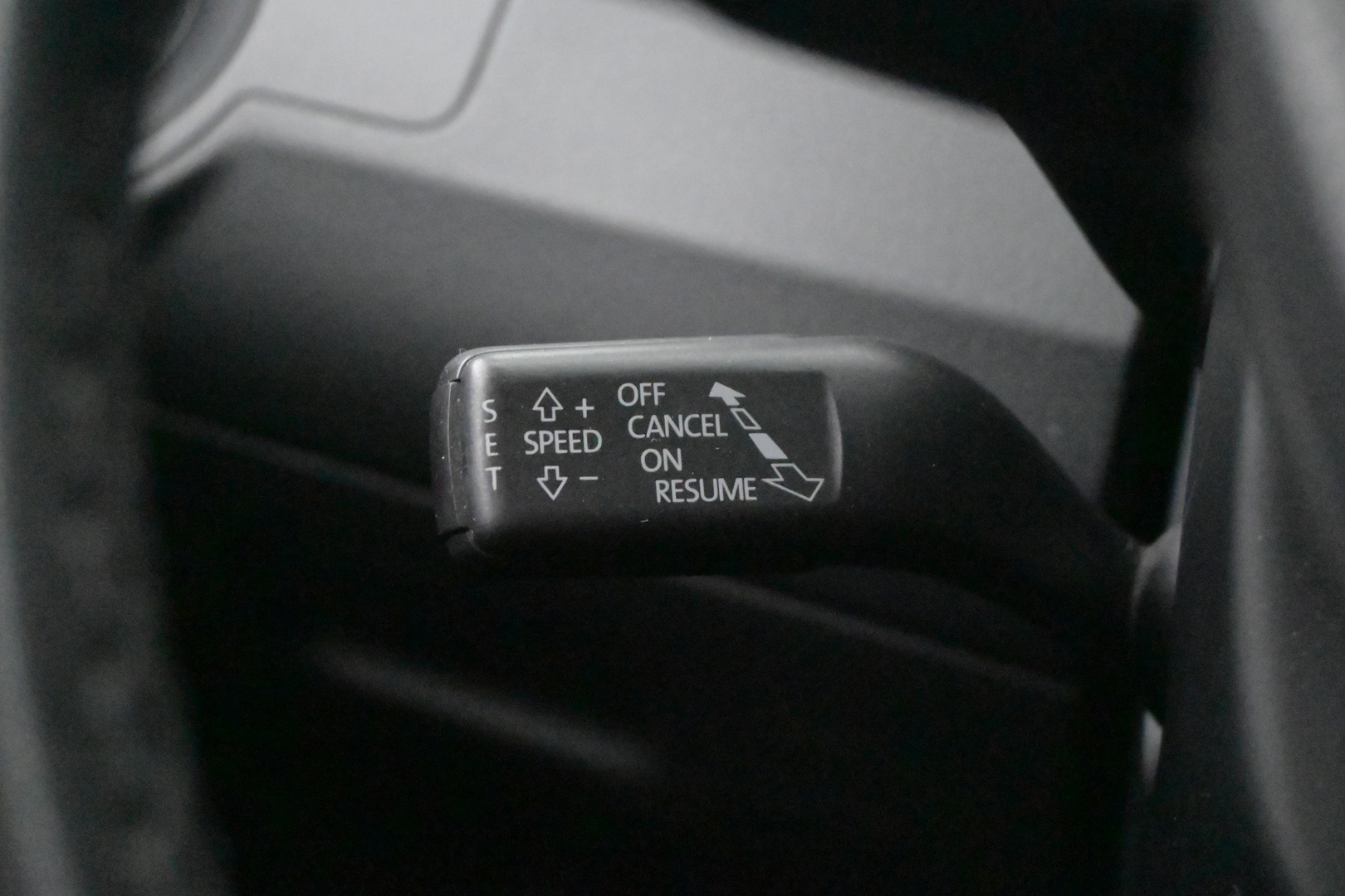 VOLKSWAGEN Passat 2011