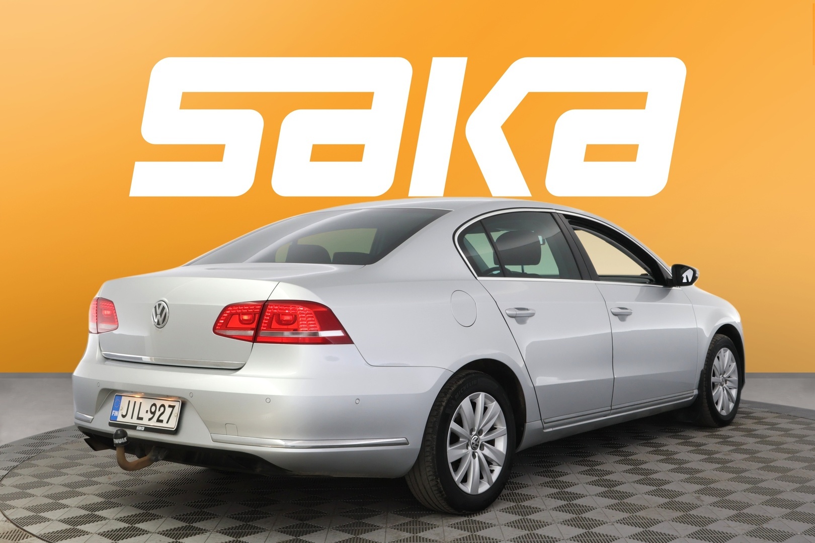 VOLKSWAGEN Passat 2011