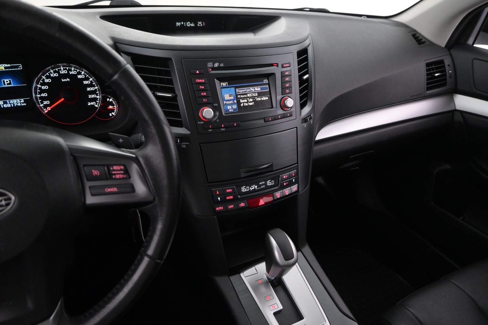 SUBARU Outback 2014