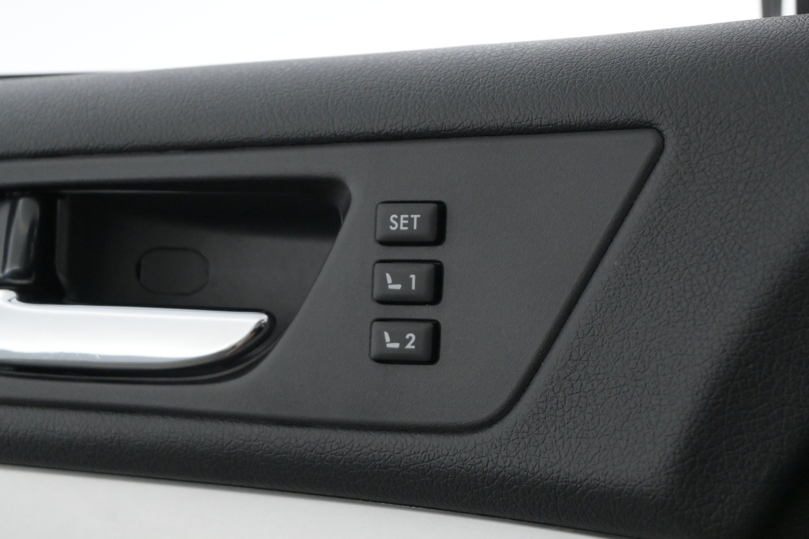 SUBARU Outback 2014