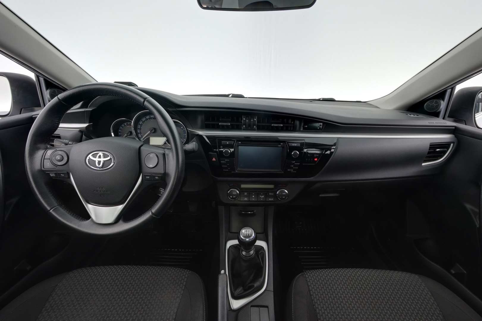 TOYOTA Corolla 2014