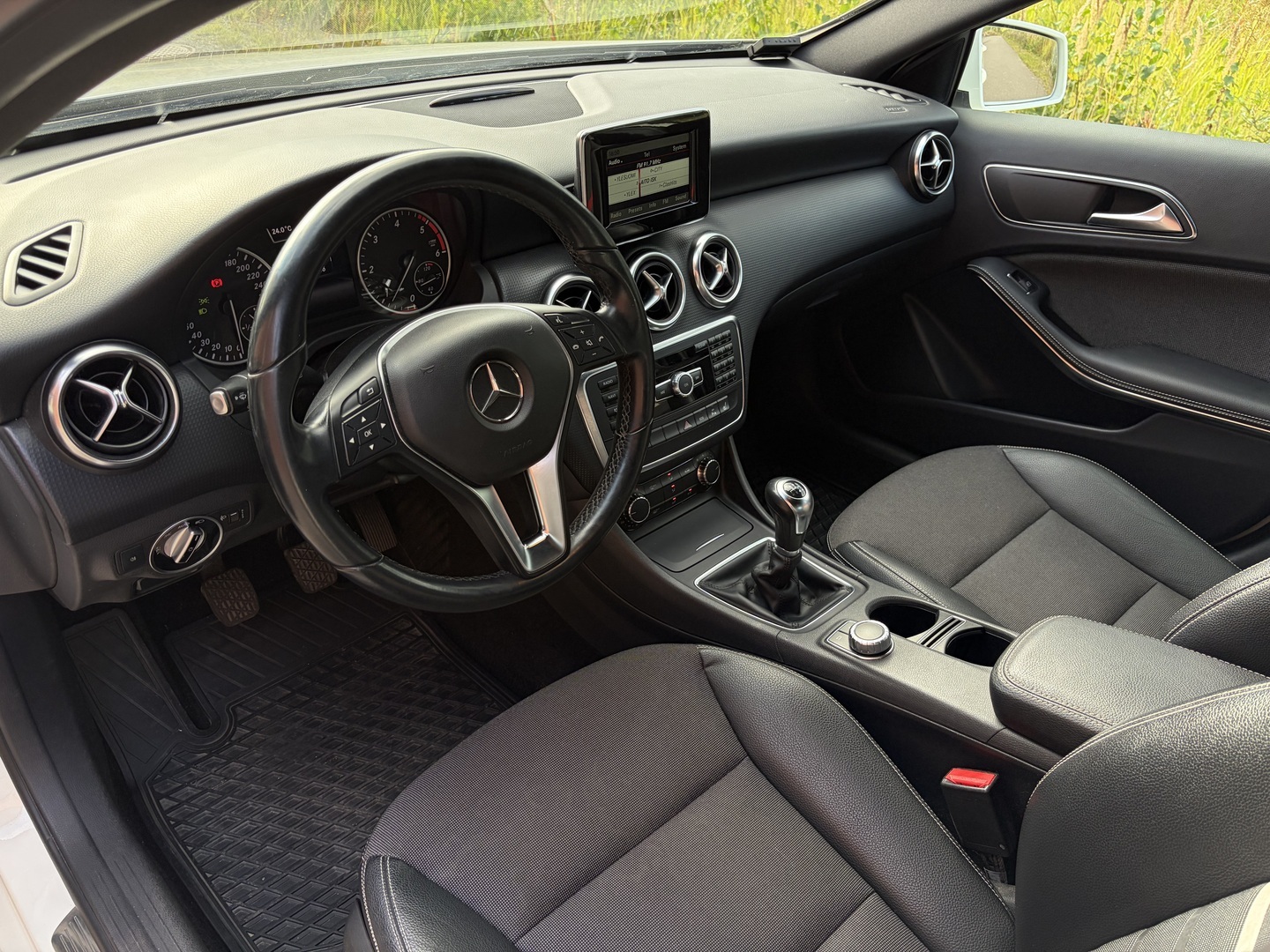 MERCEDES-BENZ A 2014